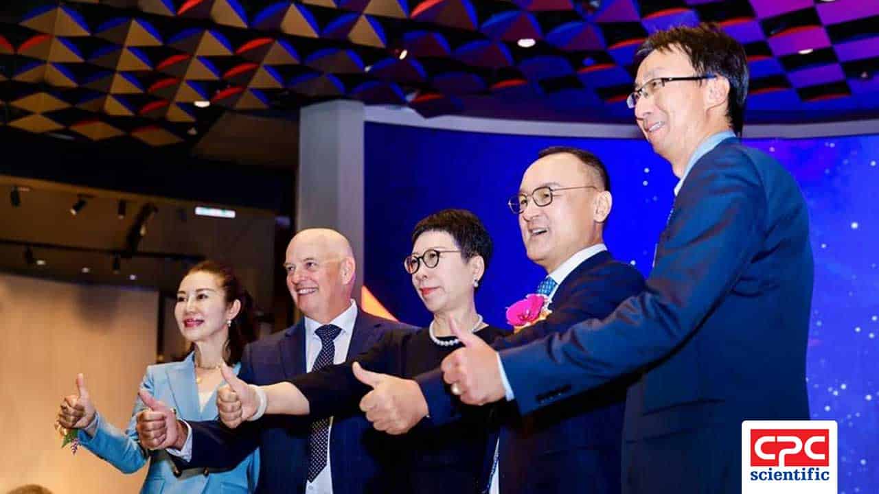 CPC Scientific leadership team poses together at the HKEX during Medtide 2025 IPO, with Theresa Cheng, John Phipps, Vickie Xu, Shawn Lee, and Howard Huang
